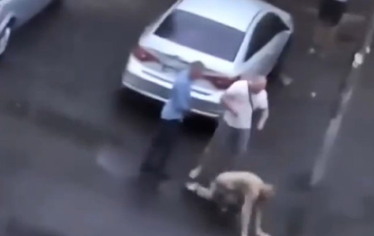 Избрали меру пресечения еще двум соучастникам избиения военного в Смеле Избрали меру пресечения еще двум соучастникам избиения военного в Смеле