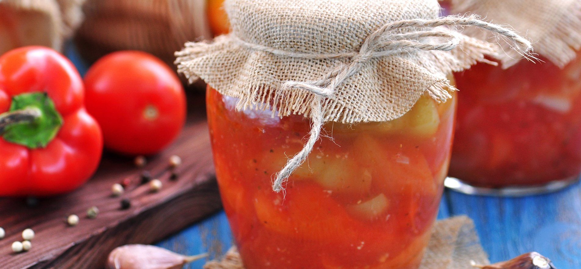 Болгарський перець на зиму - приготуйте у томатному соусі - покроковий рецепт - Новини Смачно Болгарський перець на зиму - приготуйте у томатному соусі - покроковий рецепт - Новини Смачно