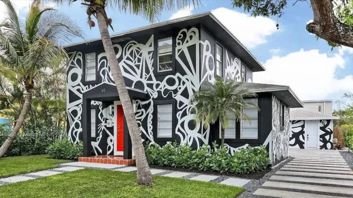 Дом с граффити - вид этого жилья шокирует всех - Недвижимость Дом с граффити - вид этого жилья шокирует всех - Недвижимость