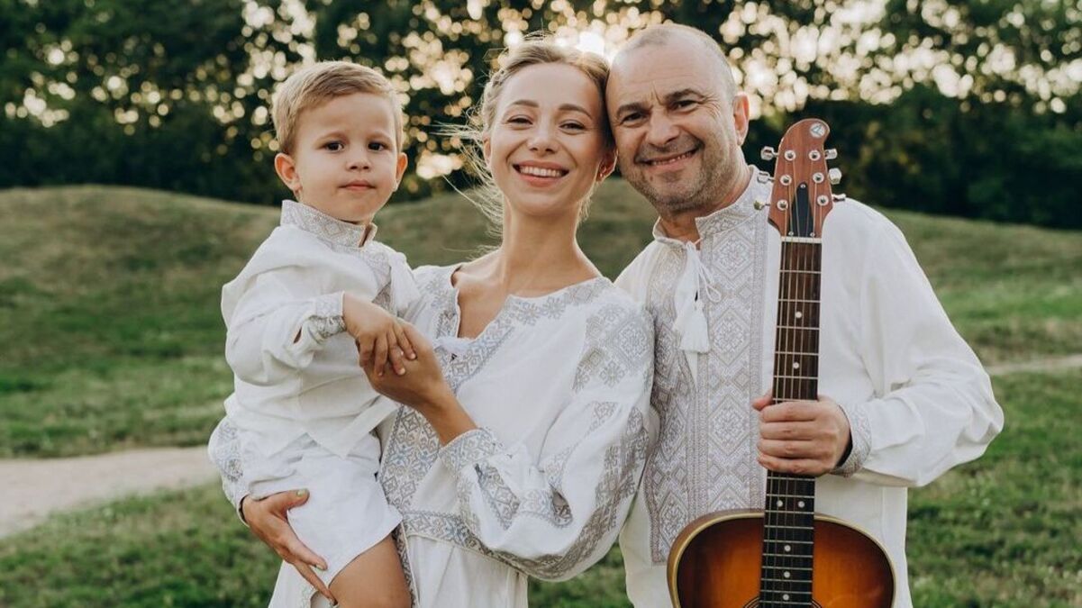 Віктор Павлік з дружиною і сином Віктор Павлік з дружиною і сином