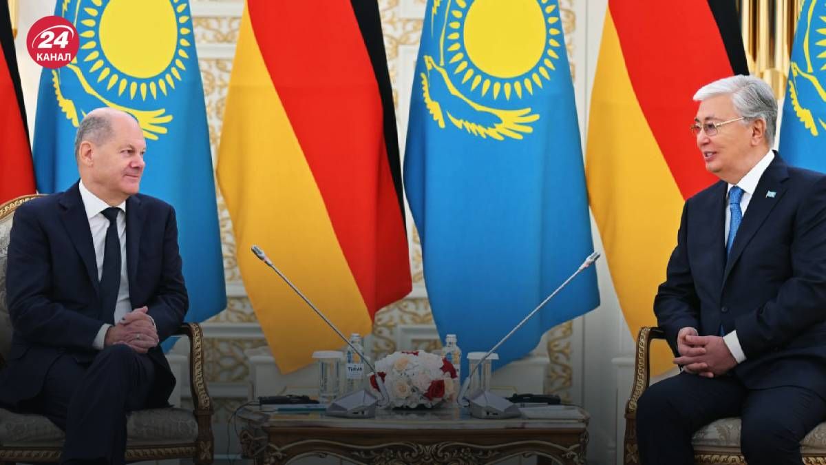 Токаєв назвав Росію непереможною і визнав, що симпатизує українцям Токаєв назвав Росію непереможною і визнав, що симпатизує українцям