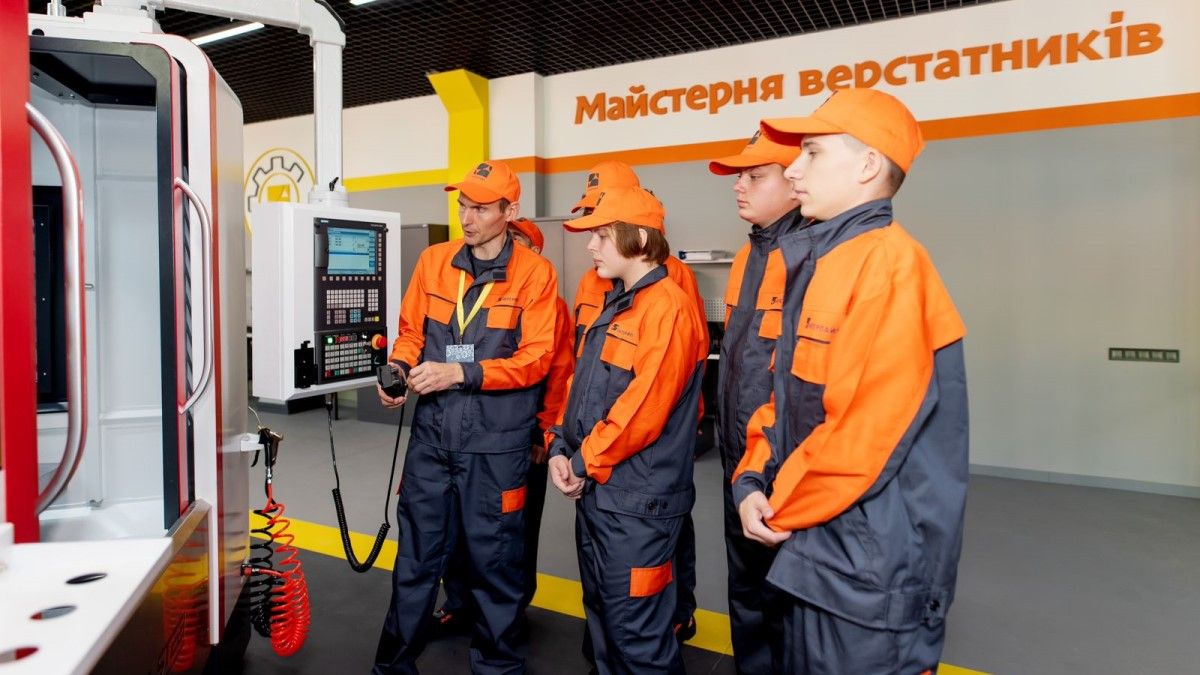 Прецедент в профтехобразовании: Интерпайп Пинчука и городские власти Днепра модернизируют ПТУ - 24 Канал Прецедент в профтехобразовании: Интерпайп Пинчука и городские власти Днепра модернизируют ПТУ - 24 Канал