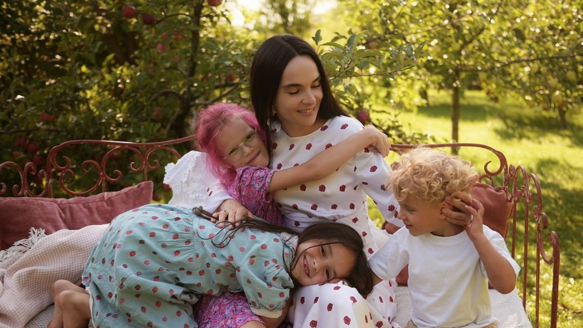 Інна Мірошниченко з дітьми Інна Мірошниченко з дітьми