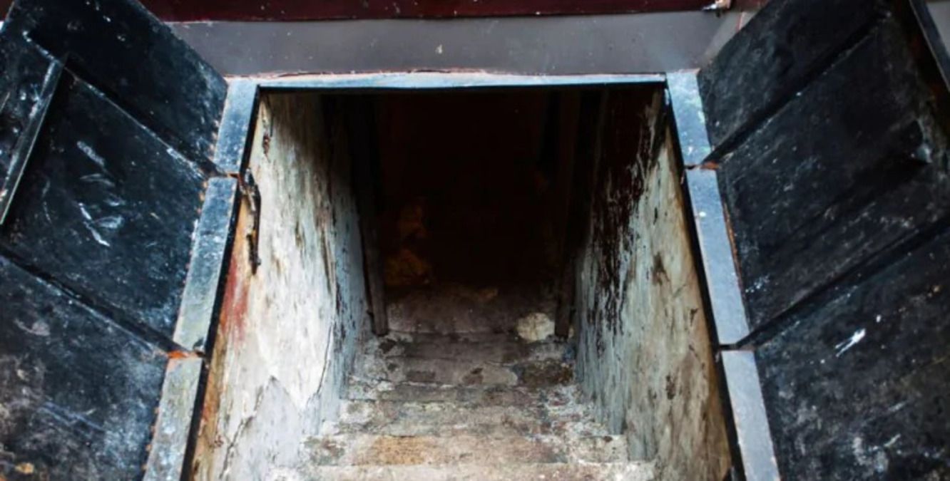 Таємна кімната у ванній - як жінка натрапила на прихований вхід, про який не знала - Нерухомість Таємна кімната у ванній - як жінка натрапила на прихований вхід, про який не знала - Нерухомість