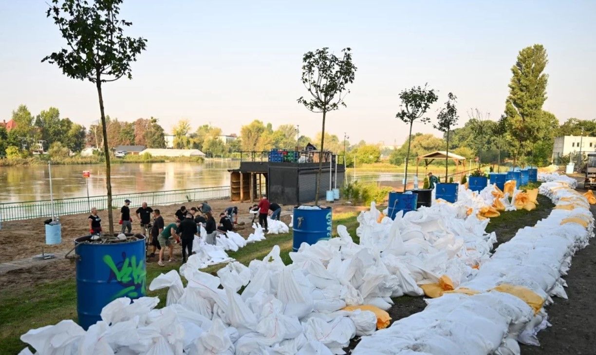 Вроцлав готується до повені Вроцлав готується до повені