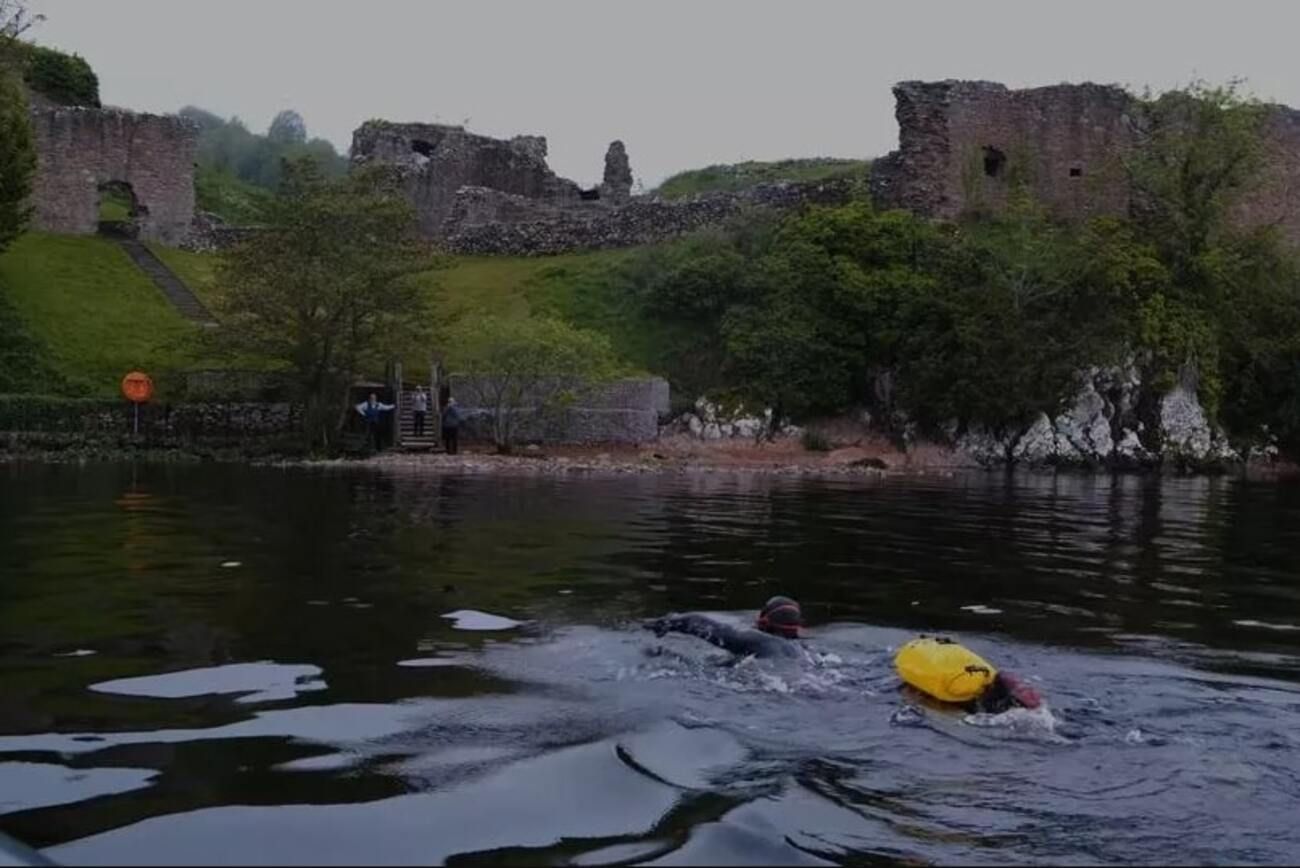Существует ли Лох-Несское чудовище - путешественник Дункан Робертс рассказал об ударе чудовища Существует ли Лох-Несское чудовище - путешественник Дункан Робертс рассказал об ударе чудовища
