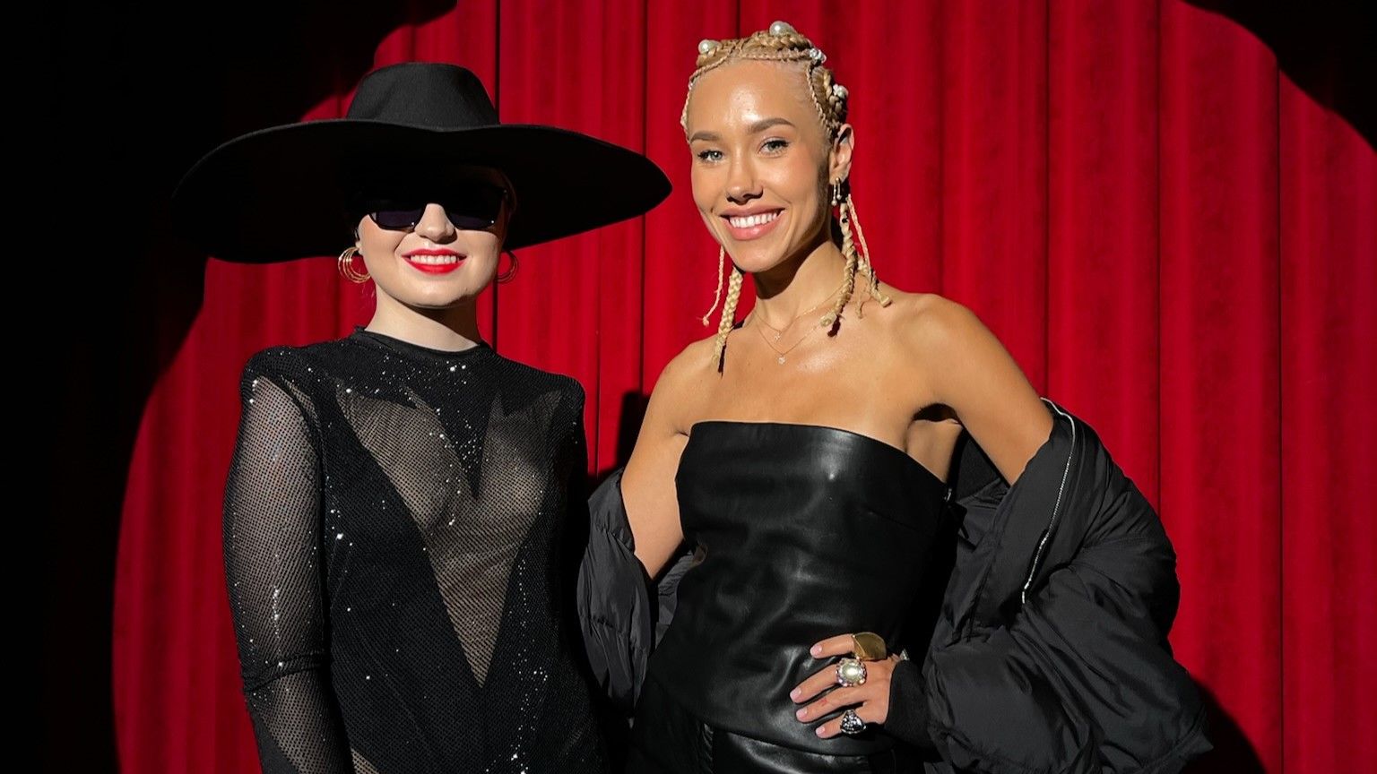 Klavdia Petrivna і Даша Квіткова Klavdia Petrivna і Даша Квіткова