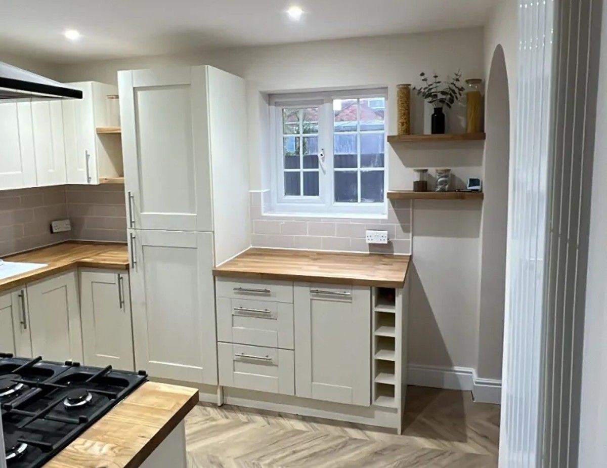 Пара знайшла меблі та техніку на маркетплейсі Пара знайшла меблі та техніку на маркетплейсі