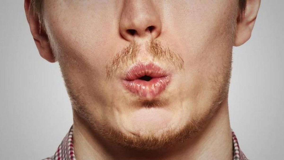 Чи можна свистіти в будинку Чи можна свистіти в будинку