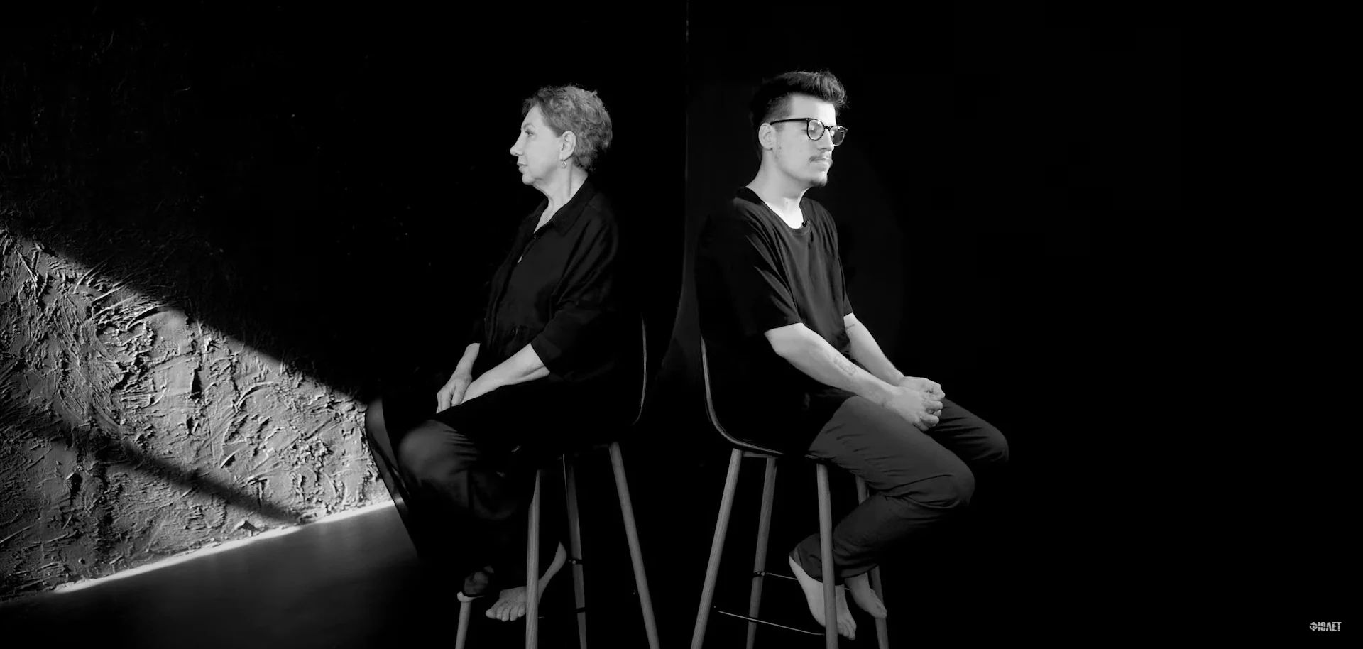 Як українські актори читають вірші для людей з порушенням слуху та зору Як українські актори читають вірші для людей з порушенням слуху та зору