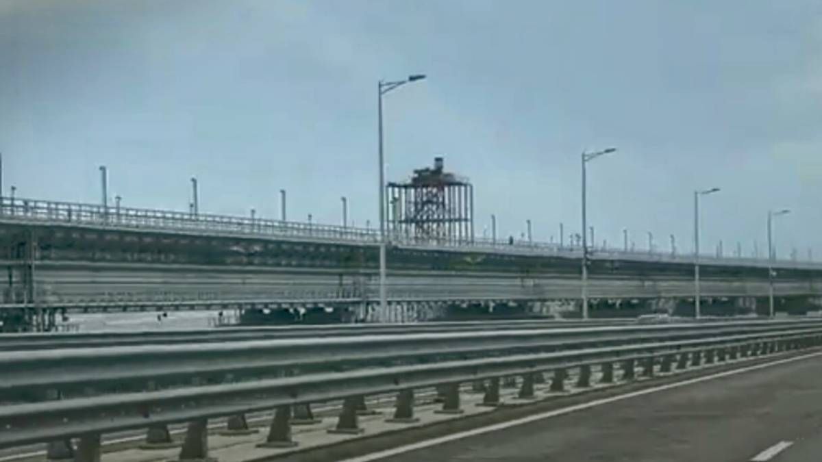 Росіяни готуються обороняти Керченський міст Росіяни готуються обороняти Керченський міст