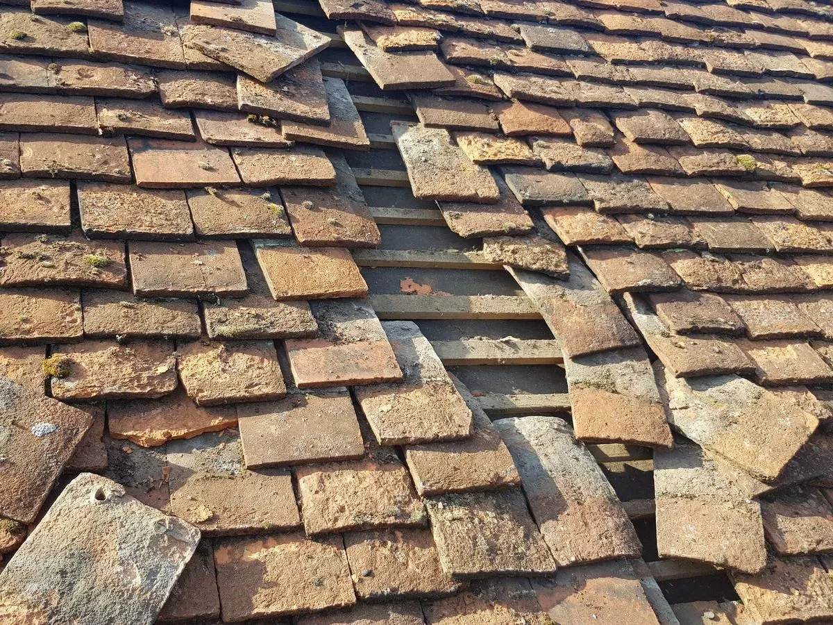 Недвижимость Дом возле аэропорта Дом возле аэропорта Влияние Недвижимость Дом возле аэропорта Дом возле аэропорта Влияние