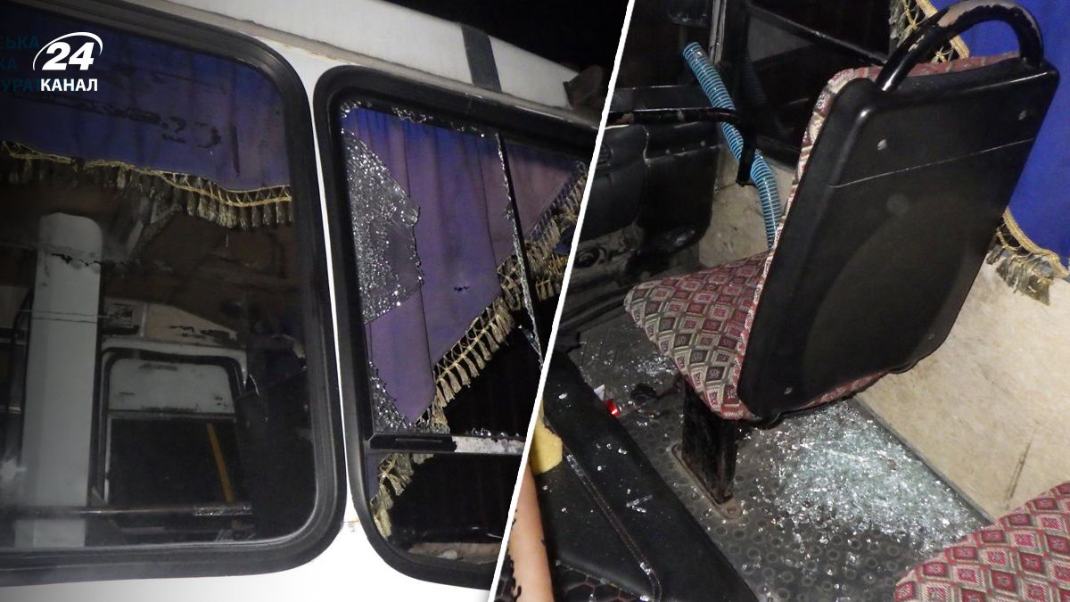 Чоловік кинув пляшку в одну з київських маршруток - 24 Канал Чоловік кинув пляшку в одну з київських маршруток - 24 Канал