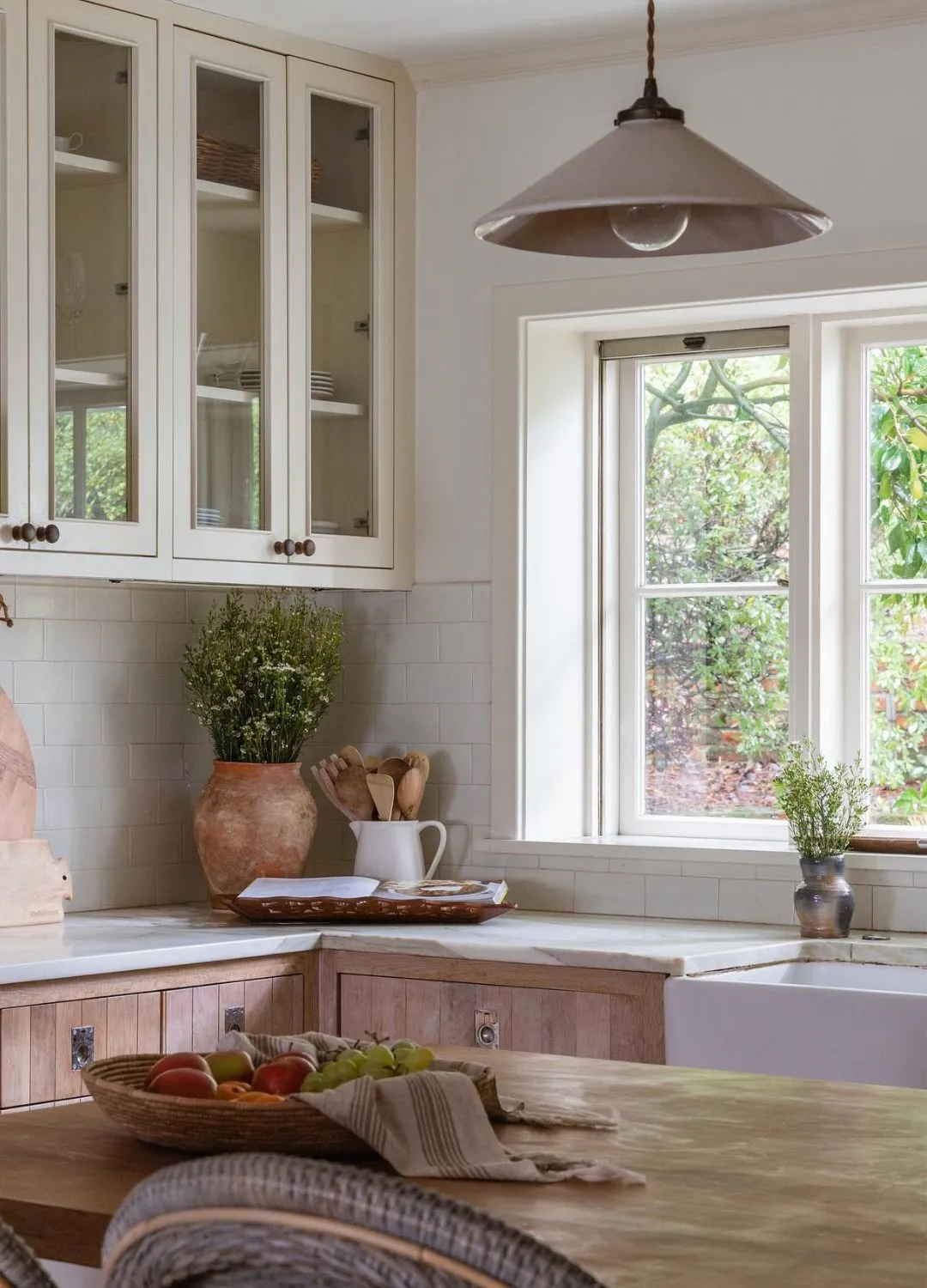 Осінні квіти в кімнаті Осінні квіти в кімнаті