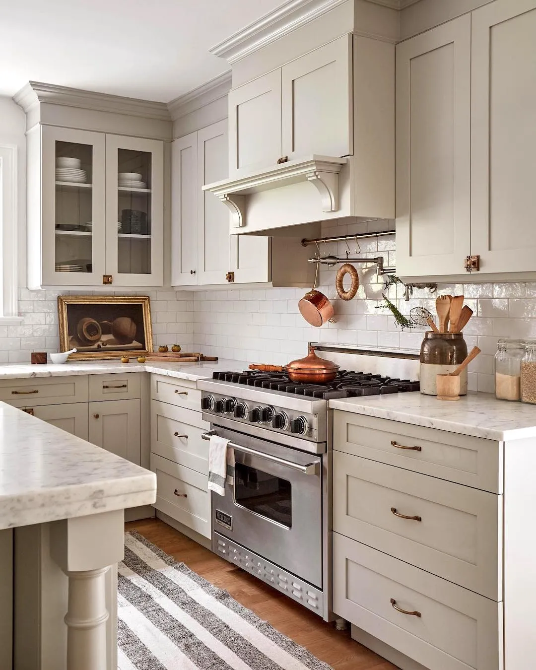 Нейтральні кольори кухні Нейтральні кольори кухні