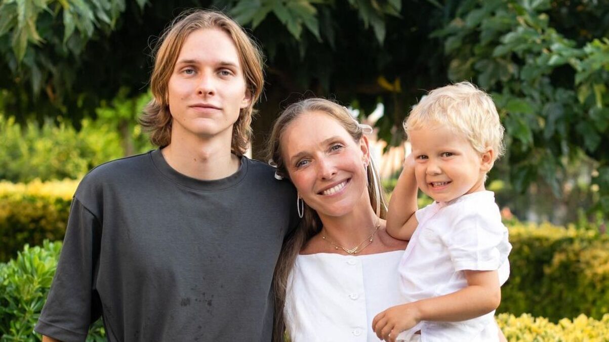 Катя Осадча з синами Катя Осадча з синами