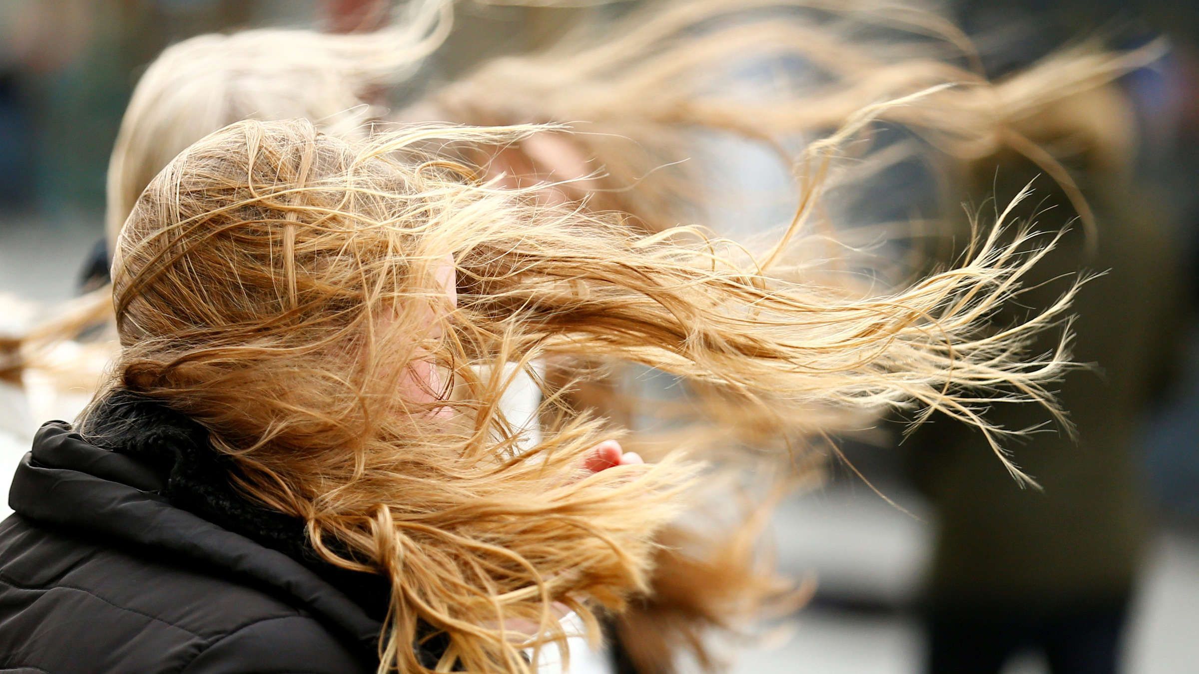 Увечері на столицю налетить сильний вітер Увечері на столицю налетить сильний вітер