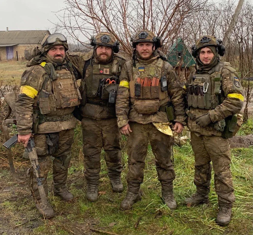 Бійці 125-ї бригади Тро Бійці 125-ї бригади Тро