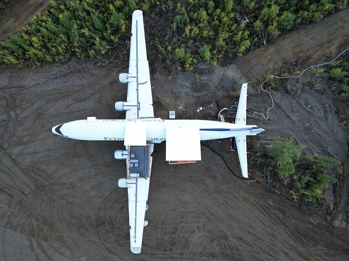 Аренда самолета, который переоборудовали на доме - где он расположен, какая цена - Недвижимость Аренда самолета, который переоборудовали на доме - где он расположен, какая цена - Недвижимость