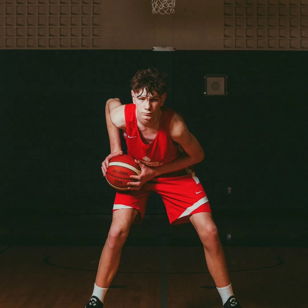 Юний феномен навчається у середній школі Жоржа Ваньє Юний феномен навчається у середній школі Жоржа Ваньє