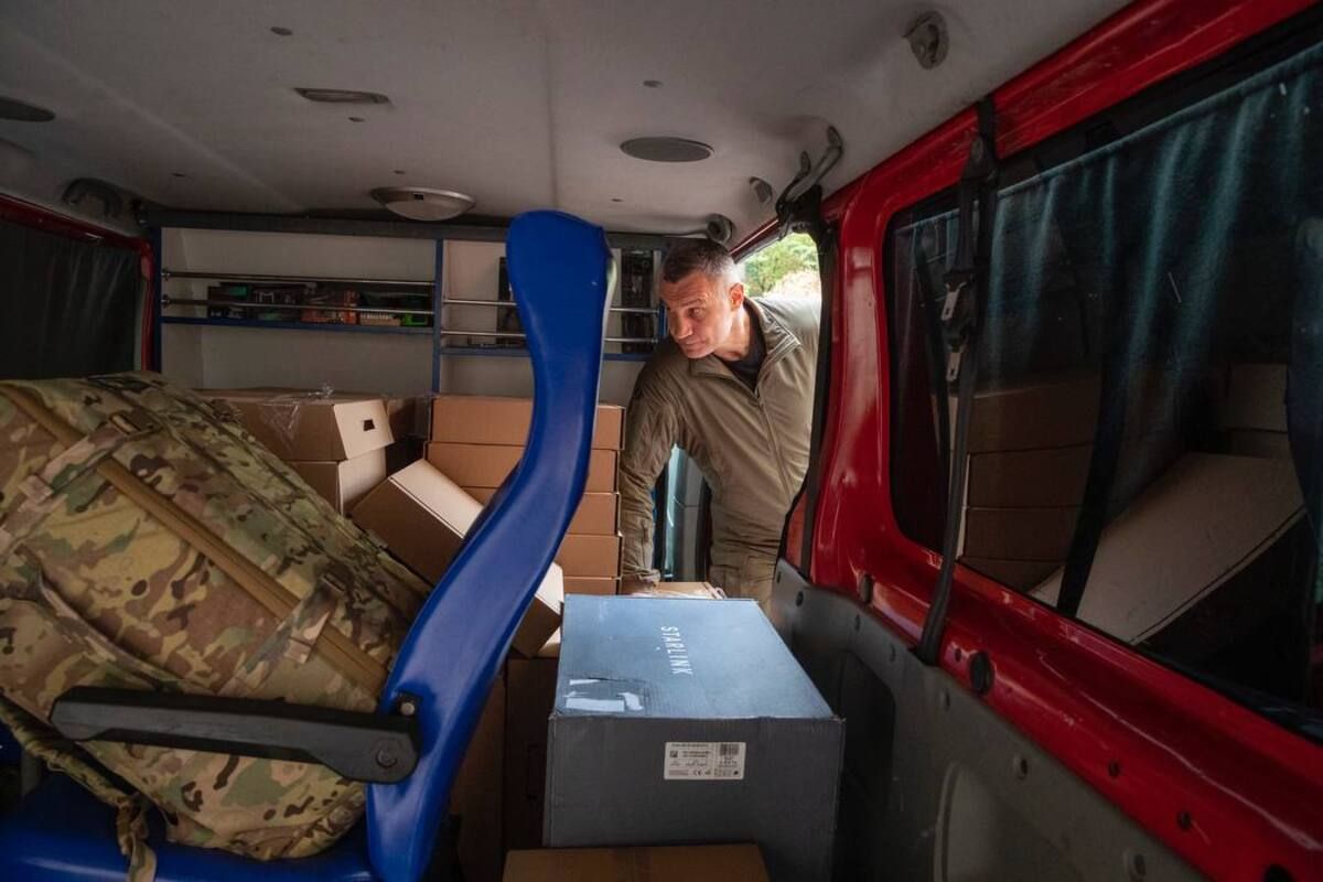 Три бригады получили помощь от мэра Киева Три бригады получили помощь от мэра Киева