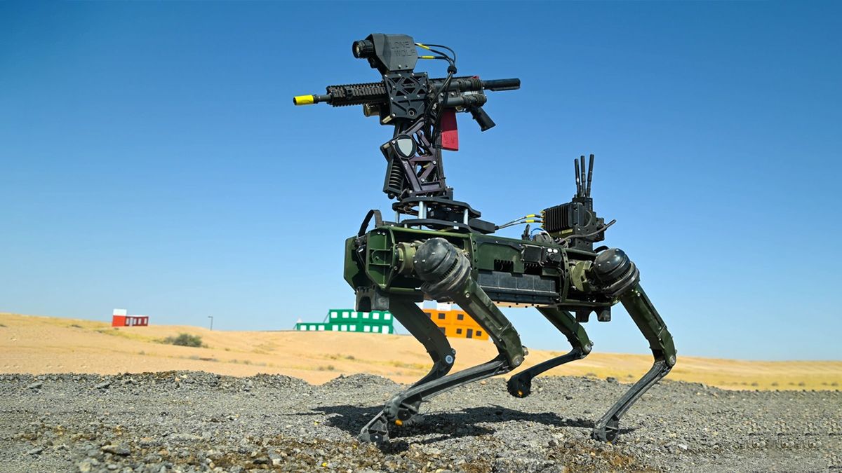 США тестируют робособак, вооруженных винтовками с искусственным интеллектом США тестируют робособак, вооруженных винтовками с искусственным интеллектом