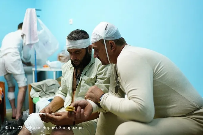 Поранені бійці 72-ї ОМБр Поранені бійці 72-ї ОМБр