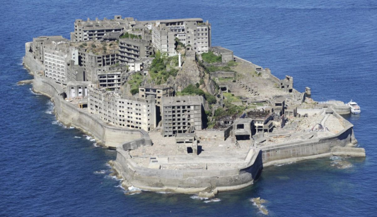 Покинутий острів у Японії - чому розвинуте поселення стало пусткою - Нерухомість Покинутий острів у Японії - чому розвинуте поселення стало пусткою - Нерухомість