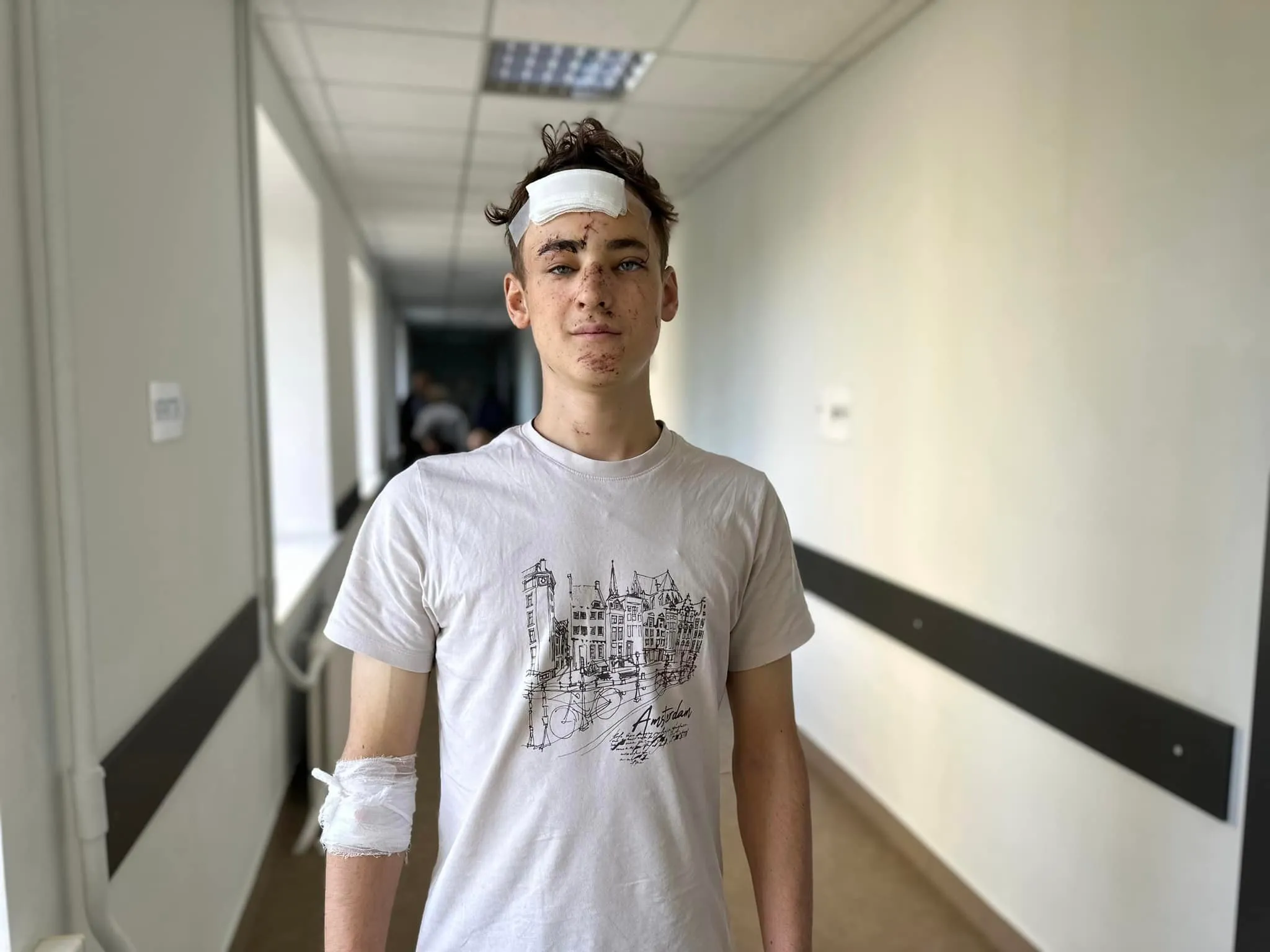 Хлопець, що постраждав у ДТП Хлопець, що постраждав у ДТП