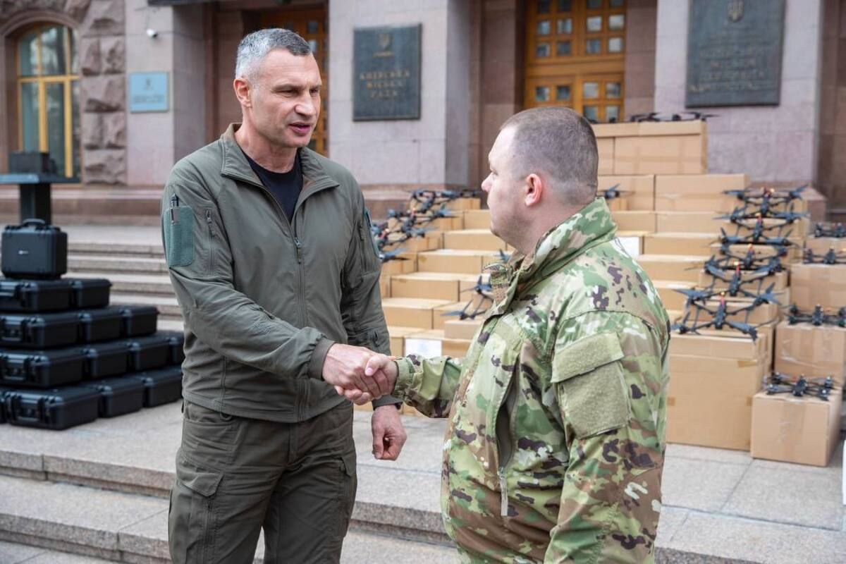 Київ передав велику партію дронів різних типів військовим - 24 Канал Київ передав велику партію дронів різних типів військовим - 24 Канал