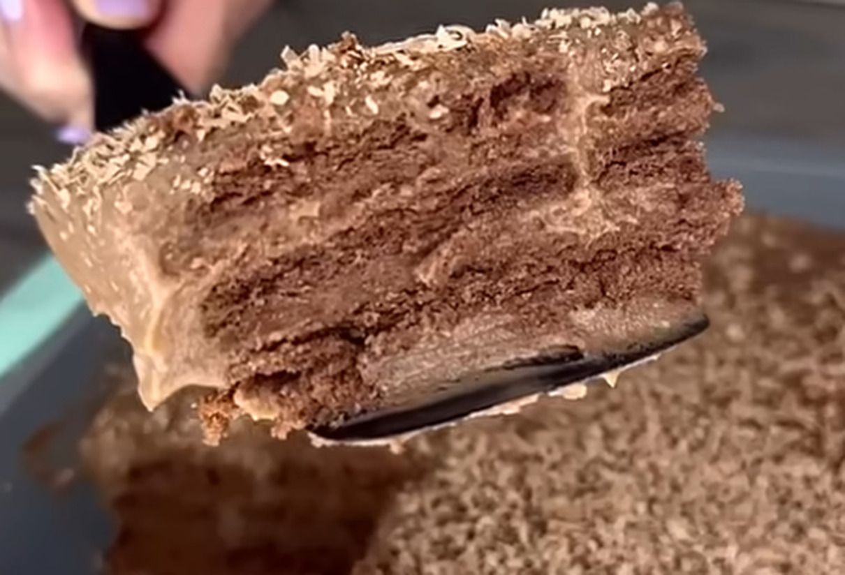 Готуємо швидкий шоколадний торт Готуємо швидкий шоколадний торт