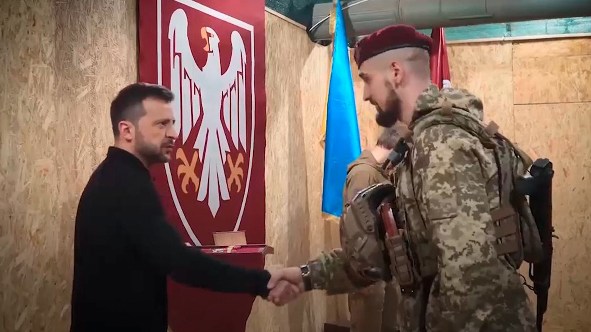 Зеленский встретился с участниками Курской операции Зеленский встретился с участниками Курской операции