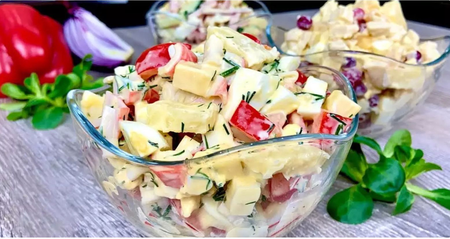 Особый салат с ананасом и ветчиной Особый салат с ананасом и ветчиной