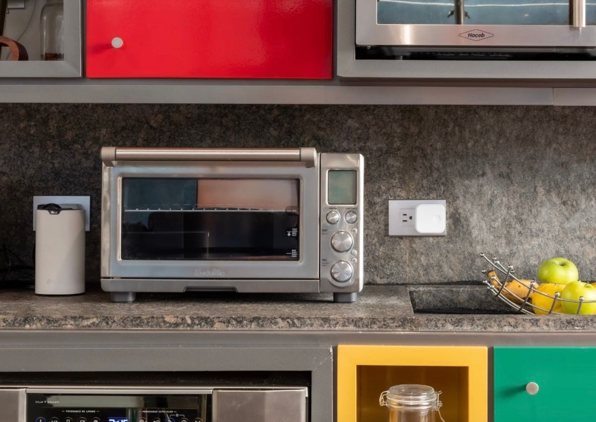 Яку помилку роблять, коли гріють їжу у мікрохвильовці Яку помилку роблять, коли гріють їжу у мікрохвильовці