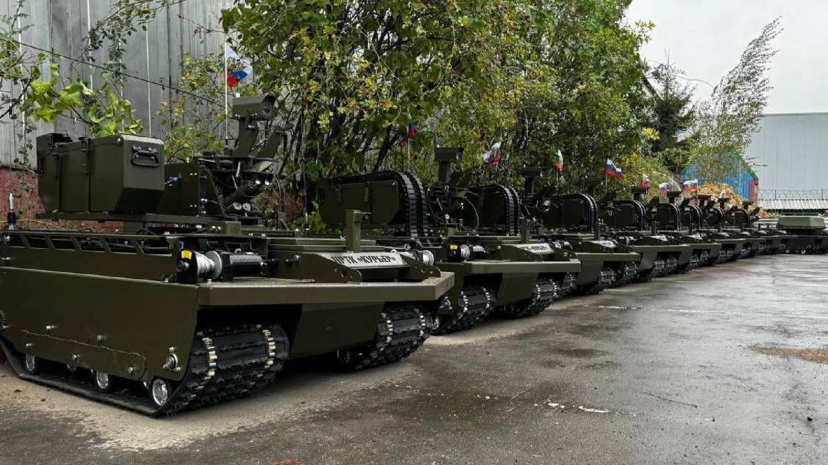 Оккупанты получили новую партию боевых роботов Курьер Оккупанты получили новую партию боевых роботов Курьер