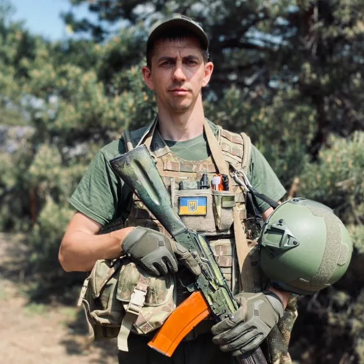 Загиблий військовий Василь Особа на фронті Загиблий військовий Василь Особа на фронті