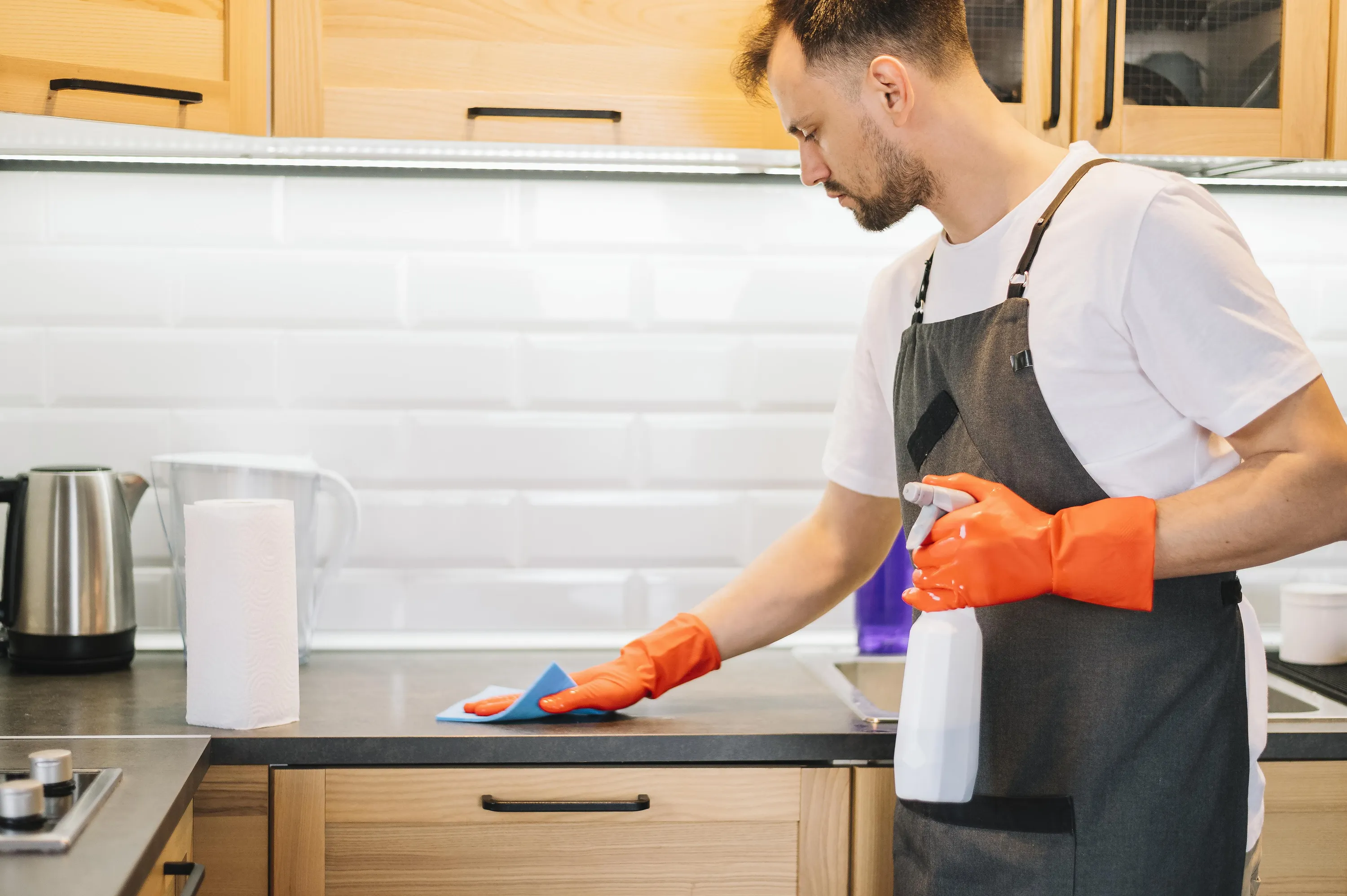 Бытовая химия на кухне Бытовая химия на кухне