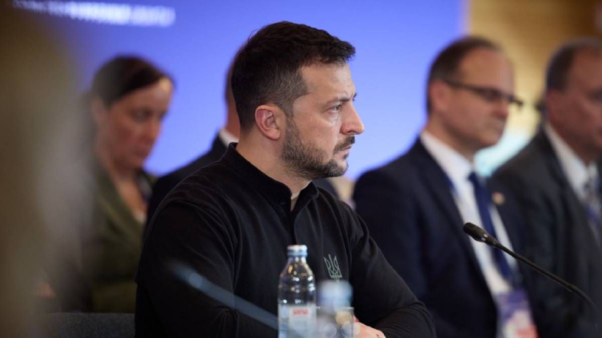 Зеленський сказав, чи потрібна для втілення Плану перемоги згода Путіна Зеленський сказав, чи потрібна для втілення Плану перемоги згода Путіна