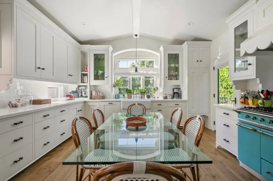 кухня кухня