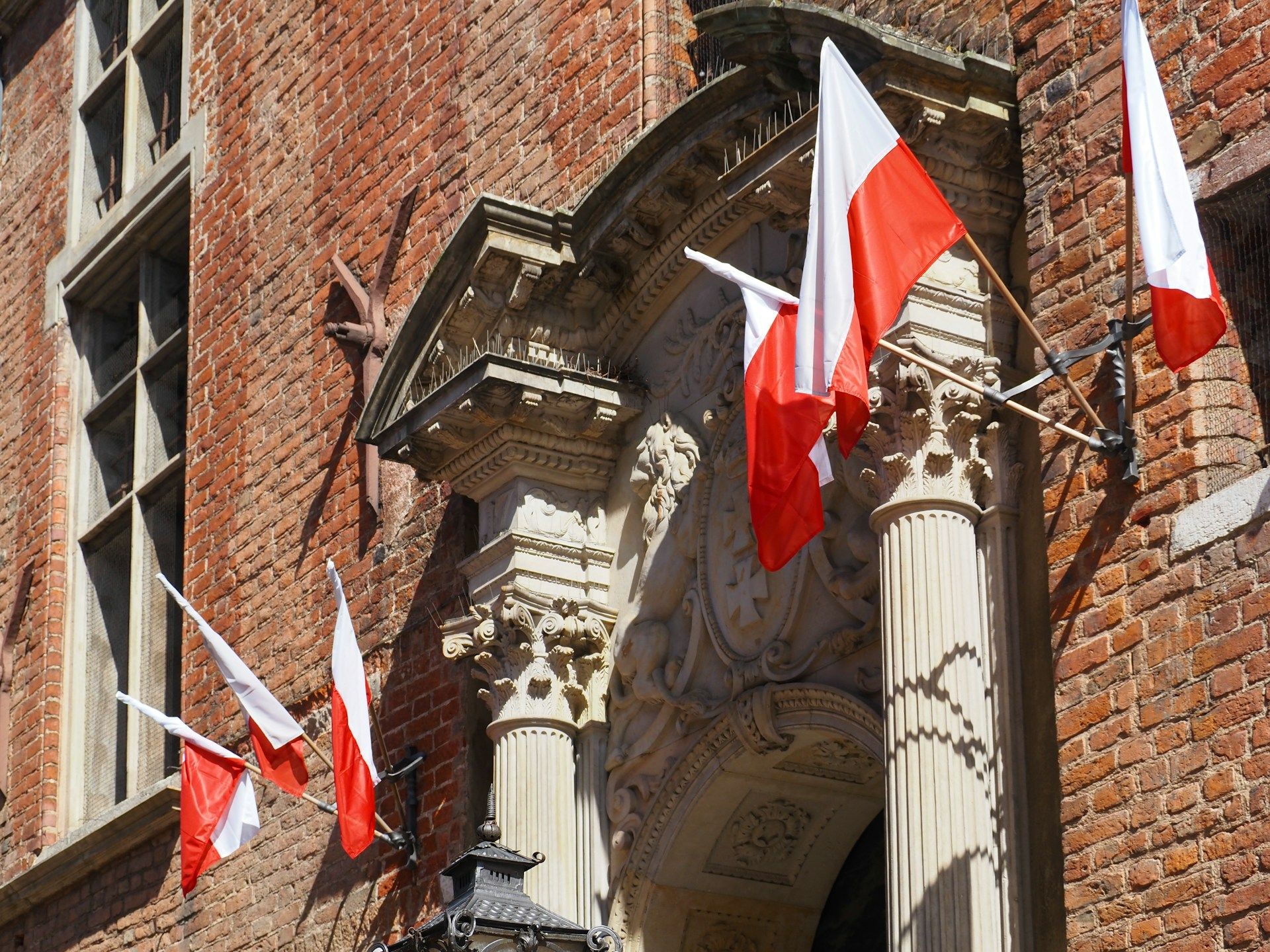 Скільки поляків підтримують прийом українських біженців Скільки поляків підтримують прийом українських біженців