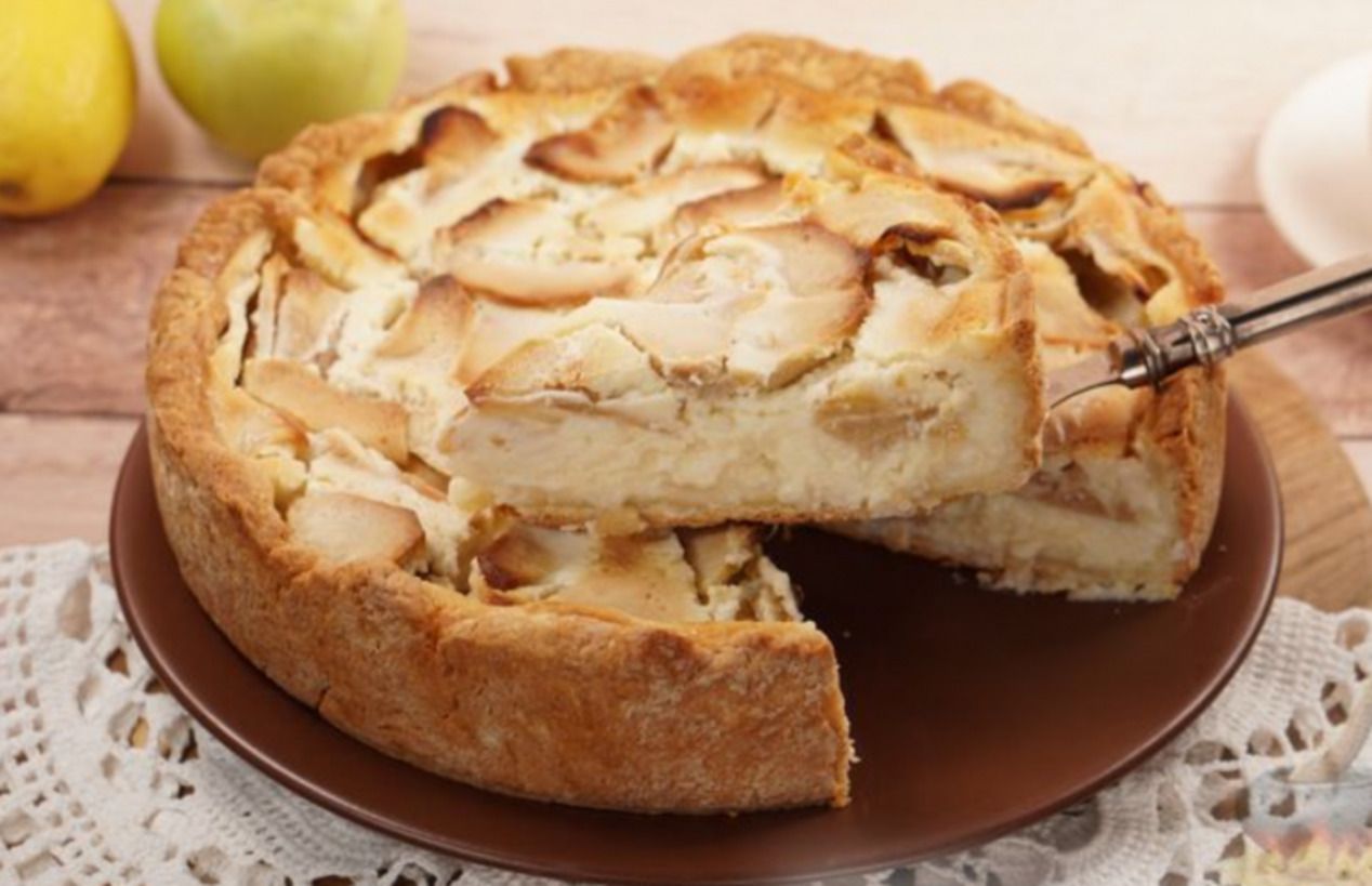 Готуємо смачний яблучний пиріг Готуємо смачний яблучний пиріг