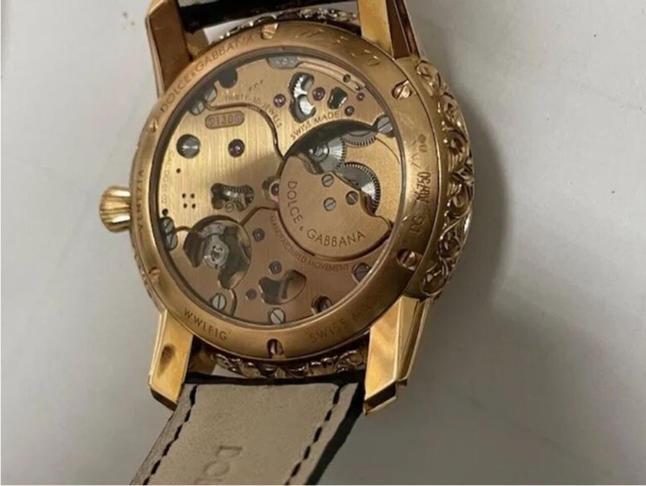 Продали последние часы из коллекции Медведчука Продали последние часы из коллекции Медведчука