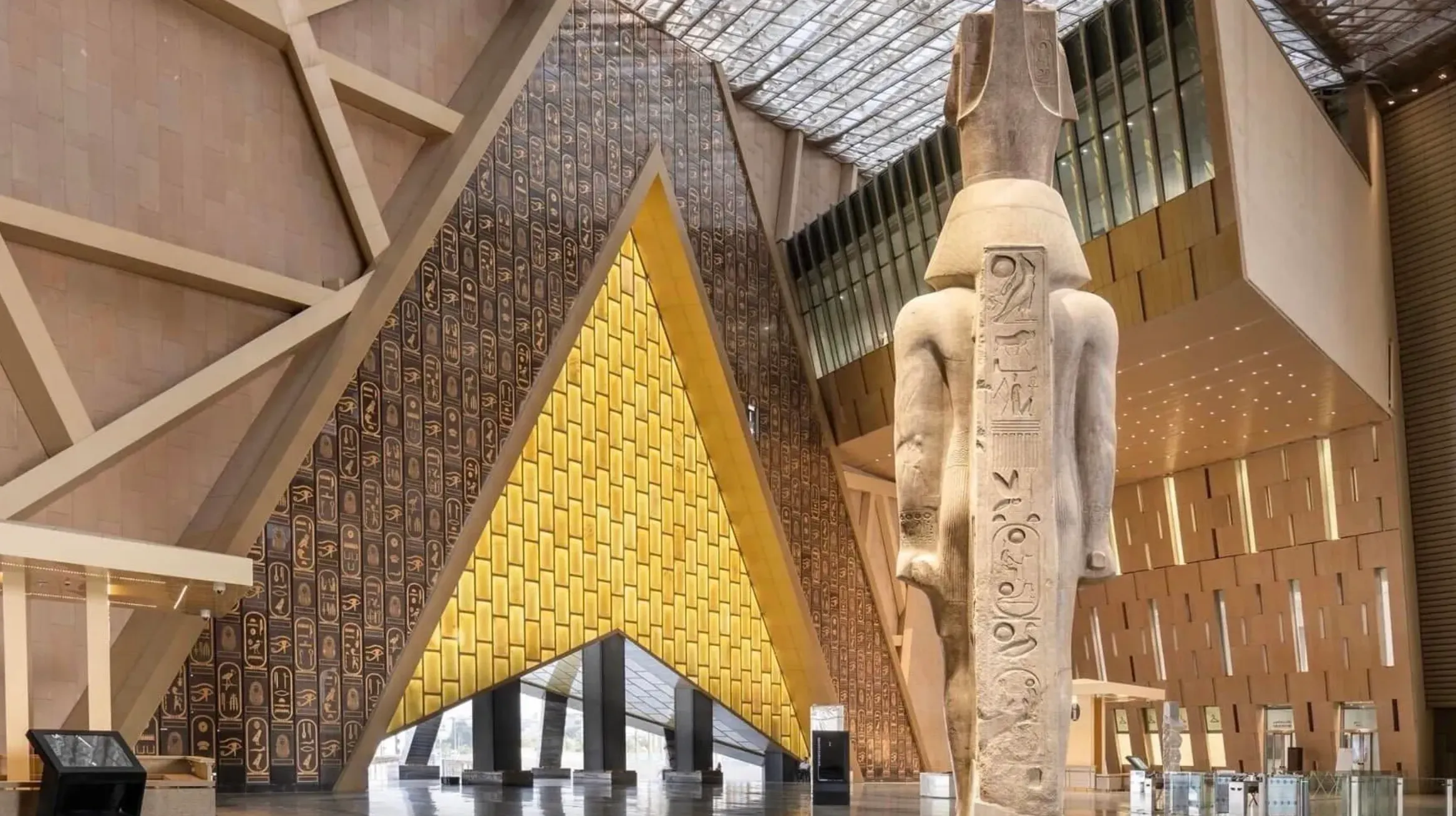 Великий єгипетський музей відкривають через 11 років від запланової дати Великий єгипетський музей відкривають через 11 років від запланової дати