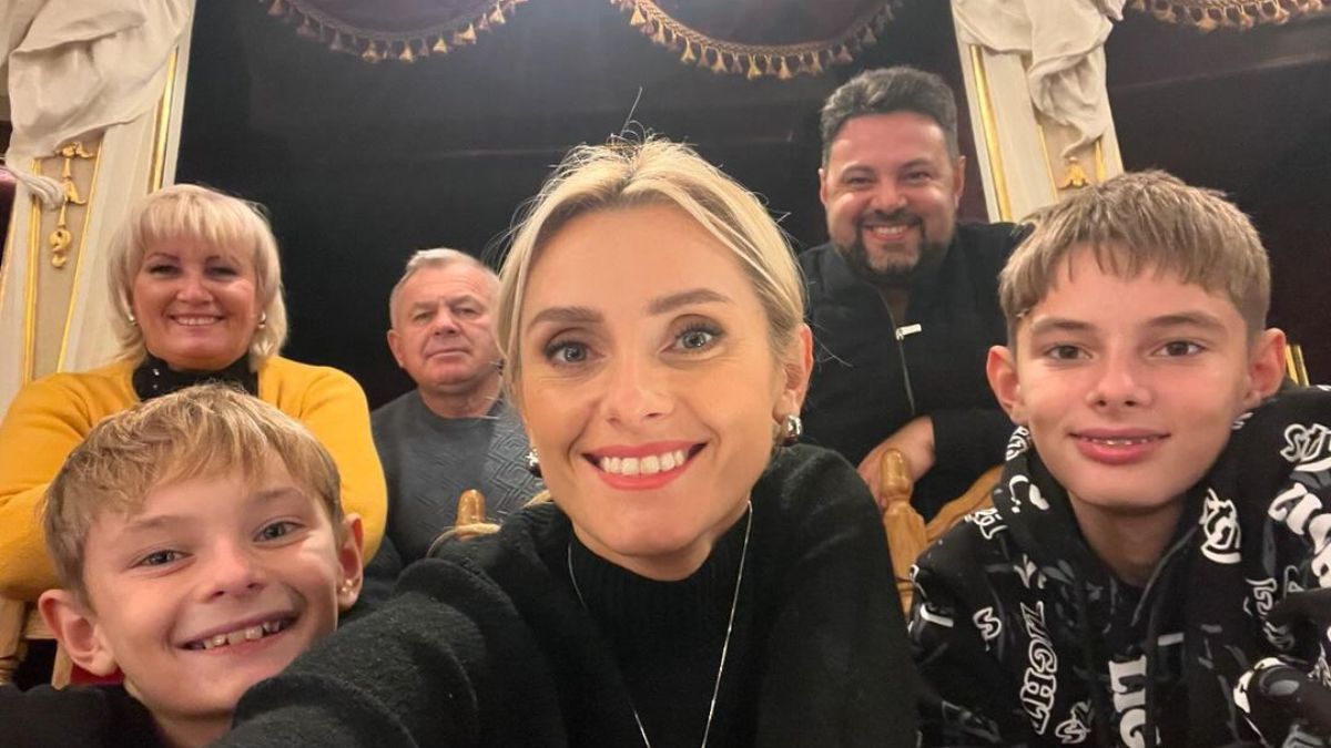 Ірина Федишин з родиною Ірина Федишин з родиною