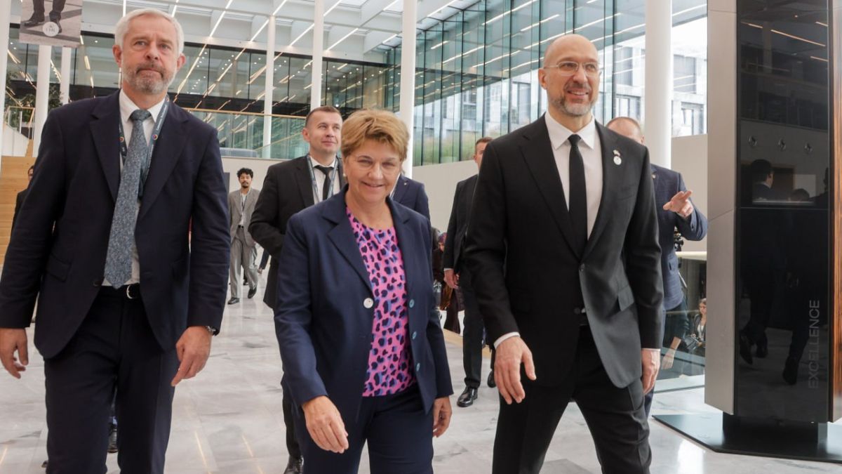 Швейцарія і заморожені російські активи Швейцарія і заморожені російські активи