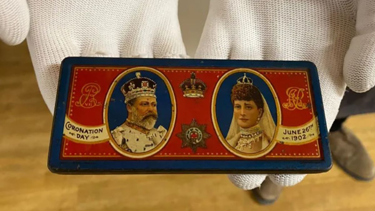 Чоловік прибирав будинок і виявив там неочікуваний скарб Чоловік прибирав будинок і виявив там неочікуваний скарб