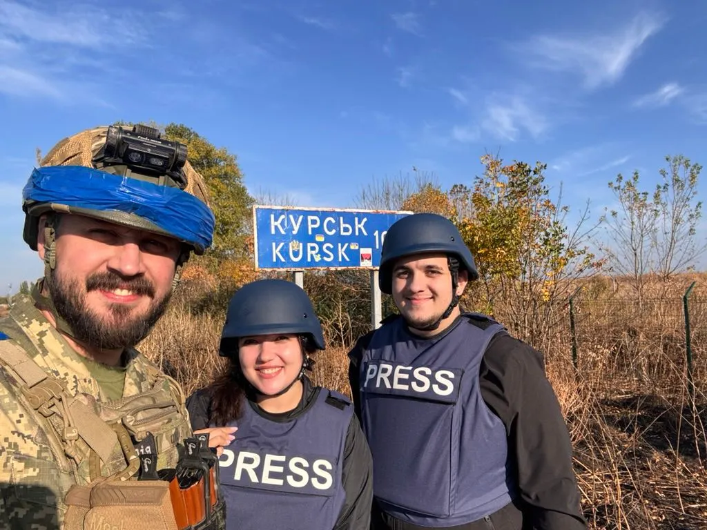 Мстислав Баник и журналисты 24 Канала Мстислав Баник и журналисты 24 Канала