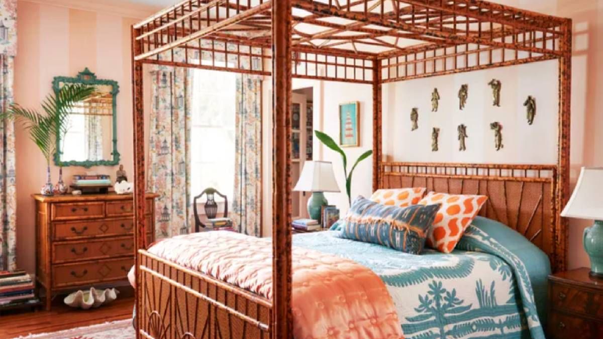 Ліжко з балдахіном знову в моді Ліжко з балдахіном знову в моді