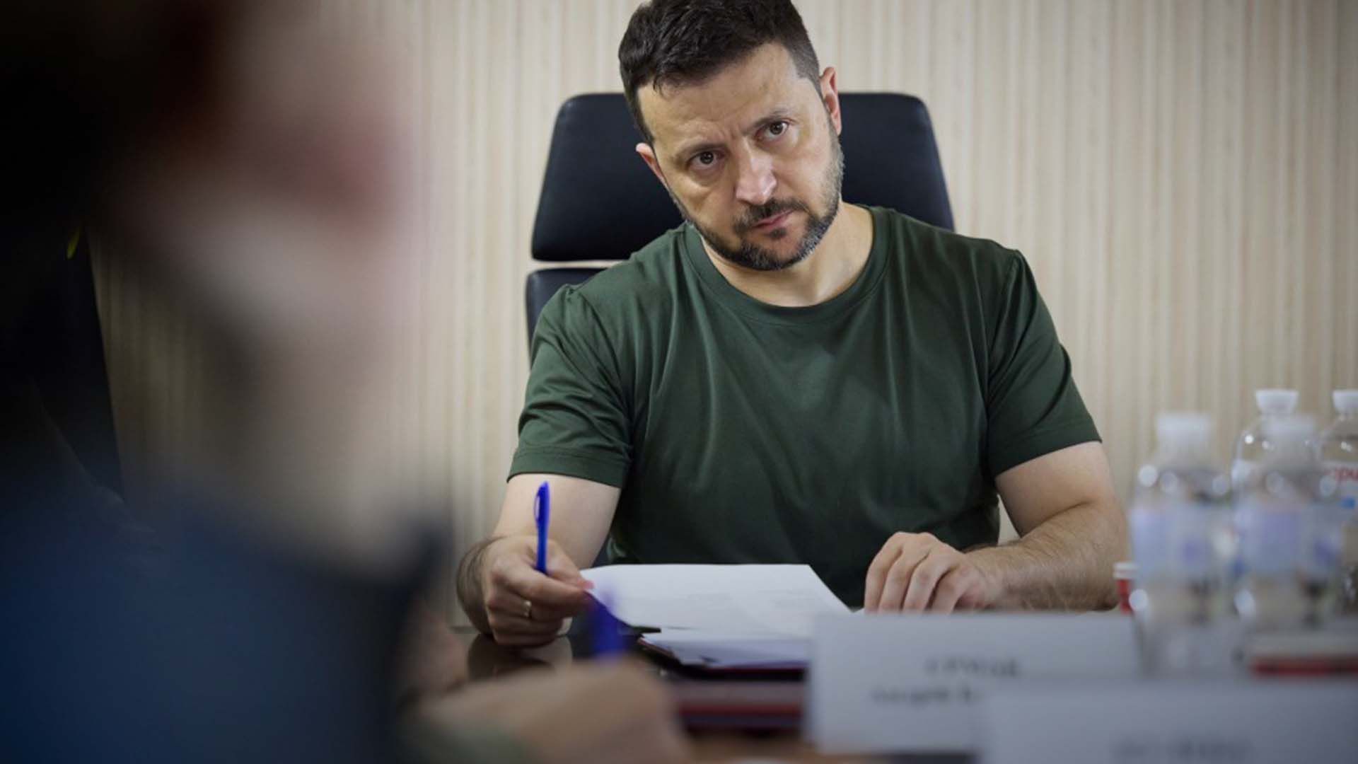 Зеленский подписал решение СНБО - 24 Канал Зеленский подписал решение СНБО - 24 Канал