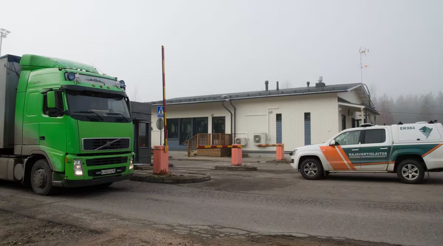 Фінляндія закрила 2 пункти пропуску на кордоні з Росією Фінляндія закрила 2 пункти пропуску на кордоні з Росією